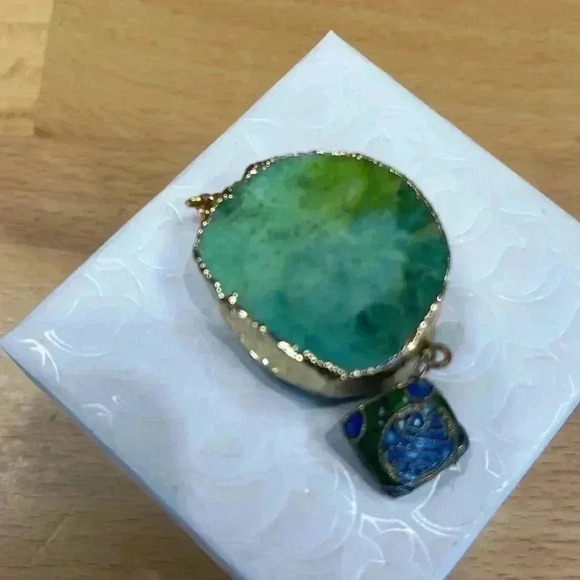 Unique Crystal pendant. - Picture 4 of 6